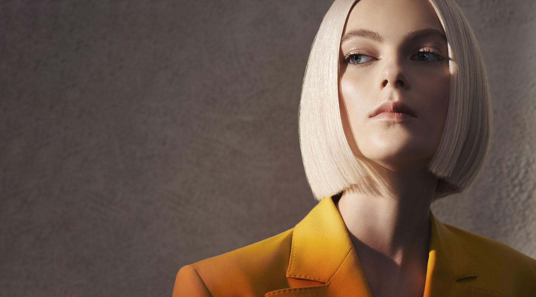 Total blond – prabangiausia ir reikliausia spalva: kaip ją prižiūrėti?