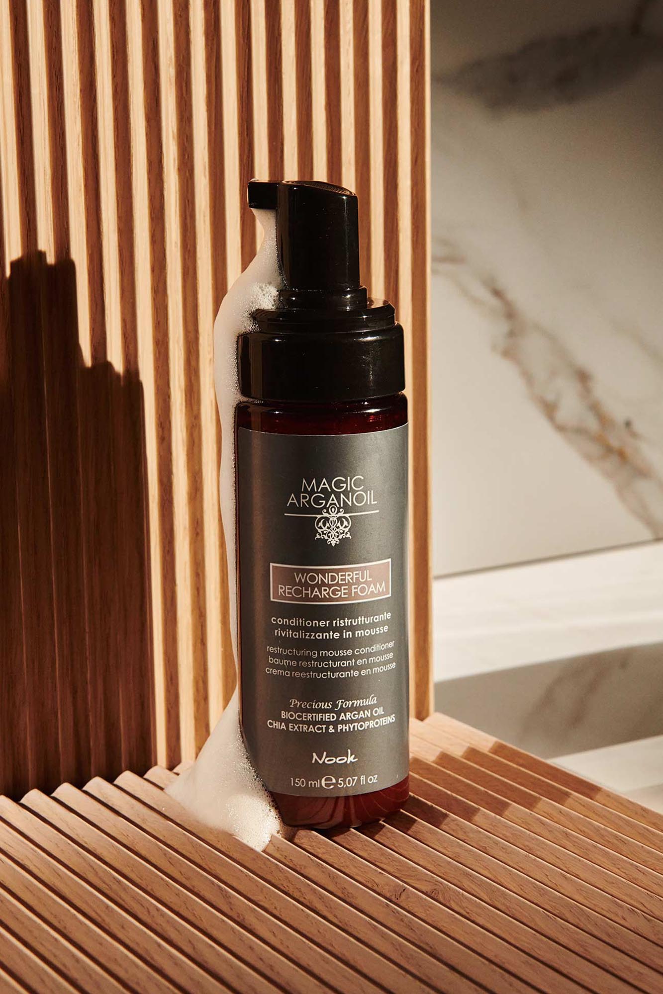 Nook Magic Arganoil WONDERFUL atjaunojošs, putojošs kondicionieris