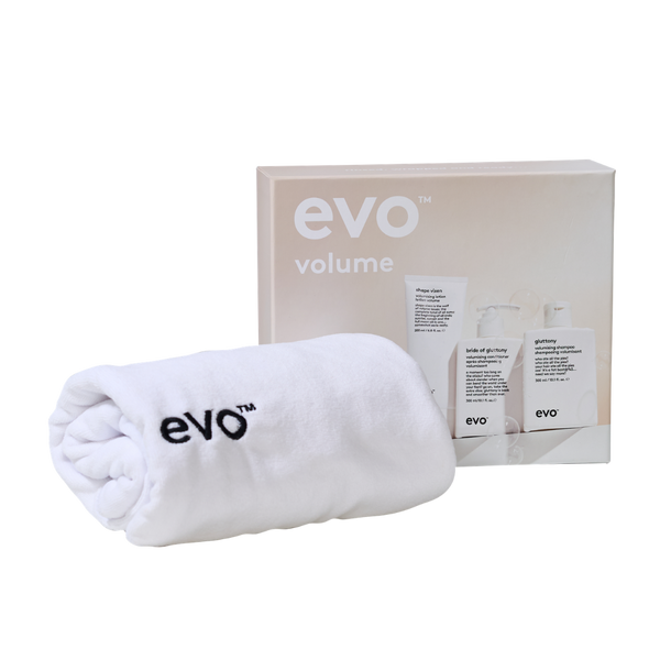 evo underwraps volume: gluttony šampūnas + kondicionierius + shape vixen apimties losjonas + plaukų rankšluostis