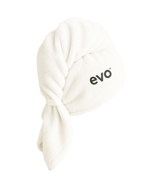 evo underwraps volume: gluttony šampūnas + kondicionierius + shape vixen apimties losjonas + plaukų rankšluostis