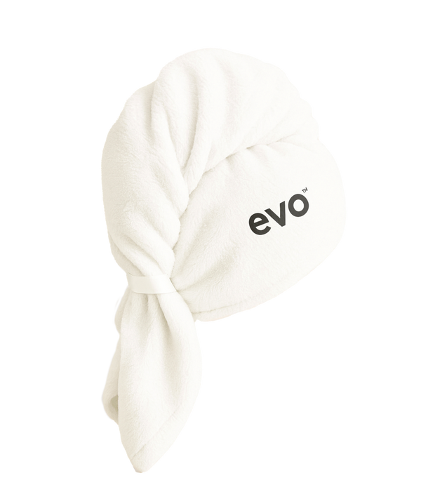 evo underwraps volume: gluttony šampūnas + kondicionierius + shape vixen apimties losjonas + plaukų rankšluostis